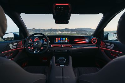 Nuova Mercedes-AMG GLE 53 Hybrid 4Matic+ plancia abitacolo