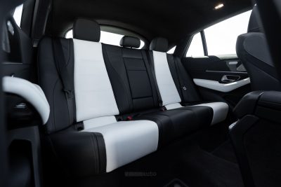 Nuova Mercedes-Benz GLE Coupé 2026 sedili posteriori