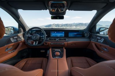 Nuova Mercedes-Benz GLE 2026 plancia strumenti