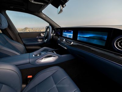 Nuova Mercedes-Benz GLE display plancia strumenti
