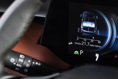 Nuova Suzuki e Vitara info consumo batteria nel quadro strumenti