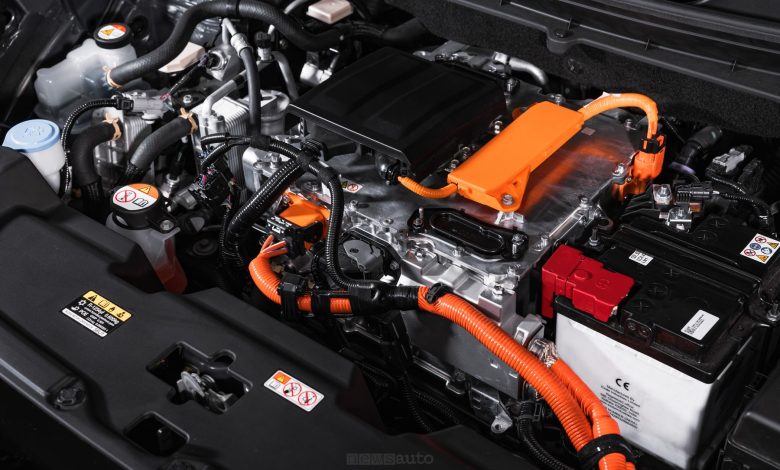 Nuova Suzuki e Vitara vano motore elettrico