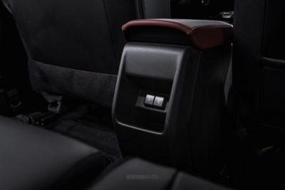 Nuova Suzuki e Vitara prese USB fila posteriore