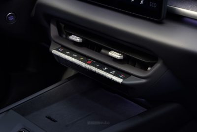 Volkswagen ID.3 Neo comandi fisici del clima