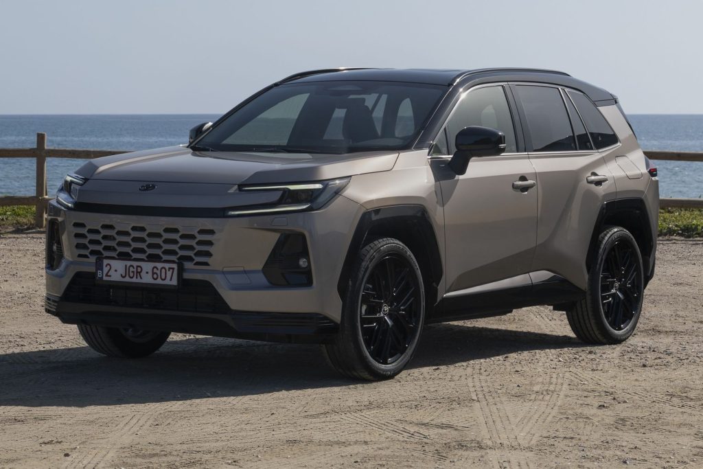 Toyota RAV4 HEV Premium anteriore 3/4