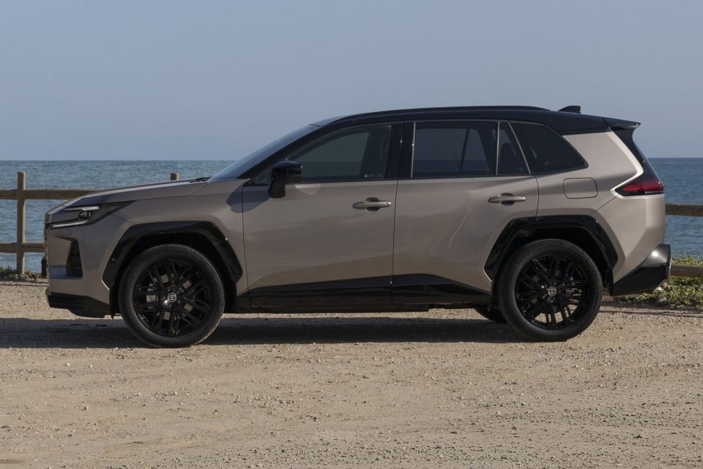 Toyota RAV4 HEV Premium laterale