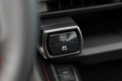 Toyota RAV4 HEV GR Sport comandi Drive Mode