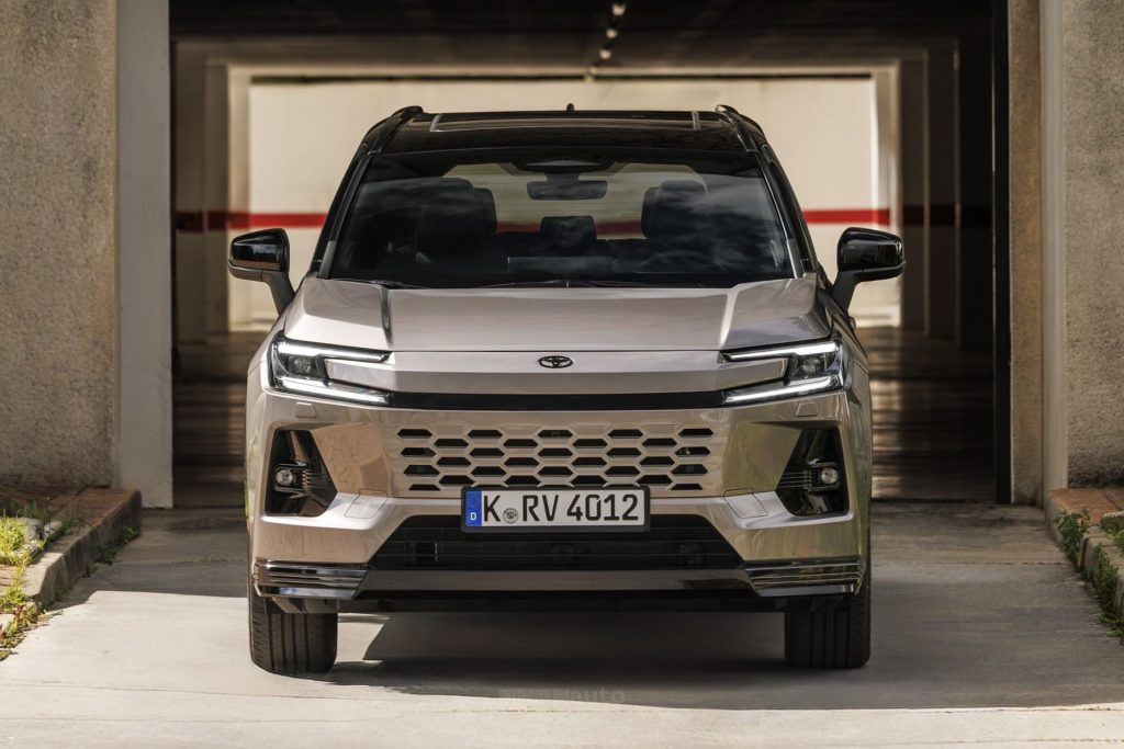 Toyota RAV4 PHEV Premium frontale, firma luminosa