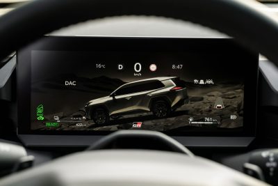 Toyota RAV4 PHEV GR Sport display quadro strumenti da 12,3"