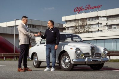 Consegna dell'Alfa Romeo 1900 restaurata ad Arese