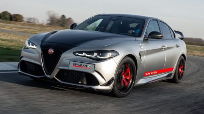 Alfa Romeo Giulia Quadrifoglio Luna Rossa in pista a Balocco