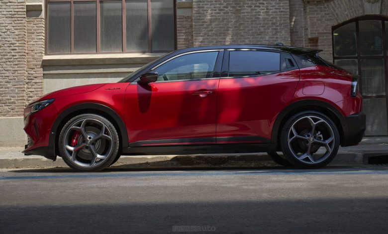 Alfa Romeo Junior novità allestimenti Sprint e Ti