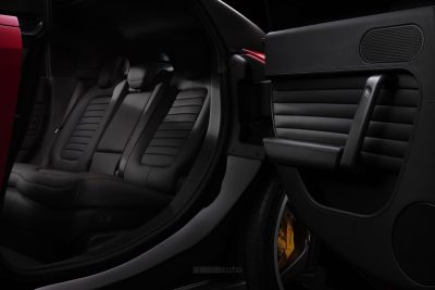 Ferrari Luce apertura portiera controvento