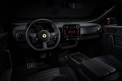 Ferrari Luce plancia abitacolo