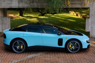 Ferrari Luce laterale