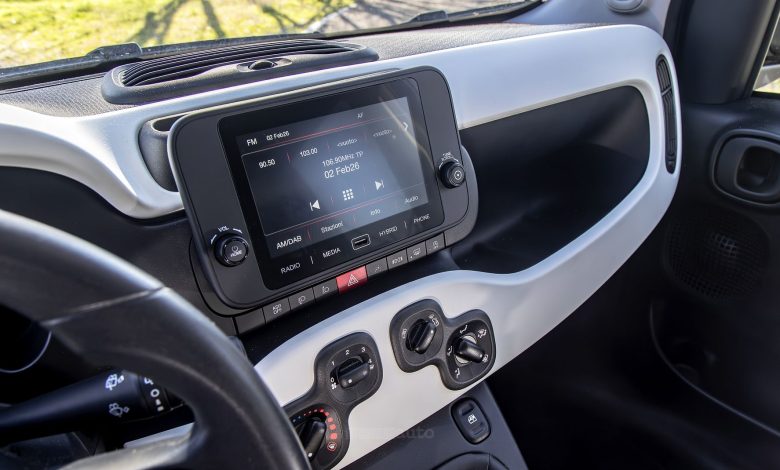 Radio FM e DAB+ display Fiat Panda