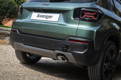 Jeep Avenger 4xe 85th anniversary paraurti posteriore