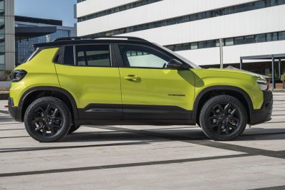 Jeep Avenger e-Hybrid 4xe laterale