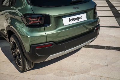 Jeep Avenger e-Hybrid paraurti posteriore