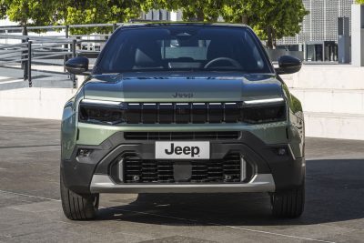 Jeep Avenger e-Hybrid frontale