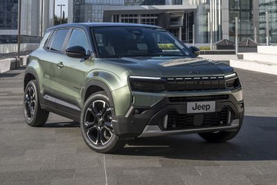 Jeep Avenger e-Hybrid anteriore 3/4