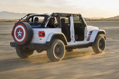 Jeep Wrangler America250 edition in azione nel deserto