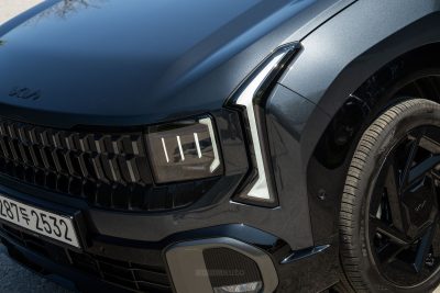 Kia Seltos faro anteriore