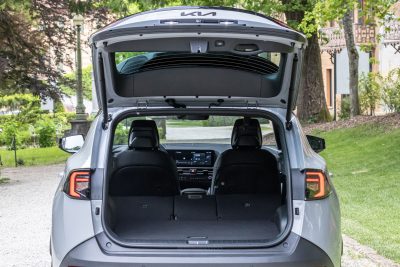 Kia Sportage Tri-Fuel Black Edition bagagliaio