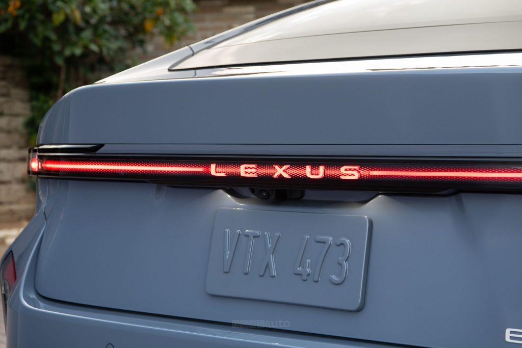 Lexus ES 350e Premium telecamera portellone posteriore