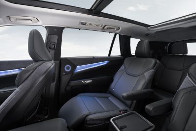 Lexus TZ sedili posteriori