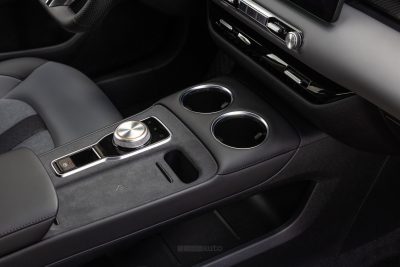 Nuova MG4 EV console centrale