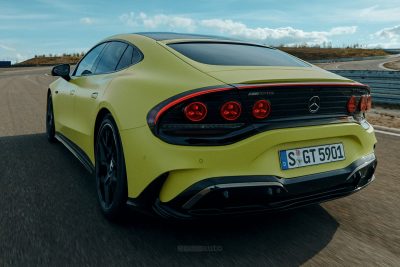 Mercedes-AMG GT 63 Coupé 4 in pista