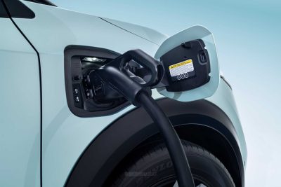 Nuova Nissan Ariya 2026 cavo Combo 2 di ricarica DC