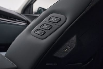 Nuova Kia Niro comandi regolazione sedile passeggero