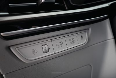 Nuova Kia Niro comandi della plancia