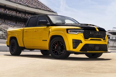 Ram 1500 Rumble Bee SRT anteriore 3/4