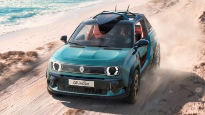 Renault 4 JP4x4 Concept in azione sulla sabbia