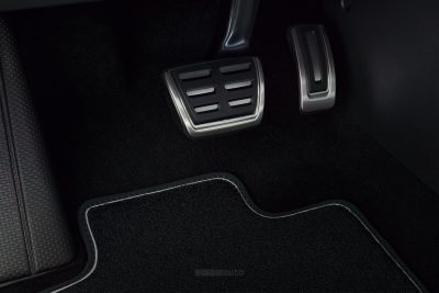 Skoda Epiq pedaliera sportiva
