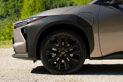 Toyota bZ4X Touring cerchi da 20"