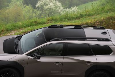 Toyota bZ4X Touring barre sul tetto