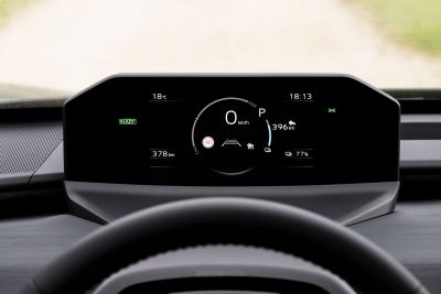 Toyota bZ4X Touring display quadro strumenti