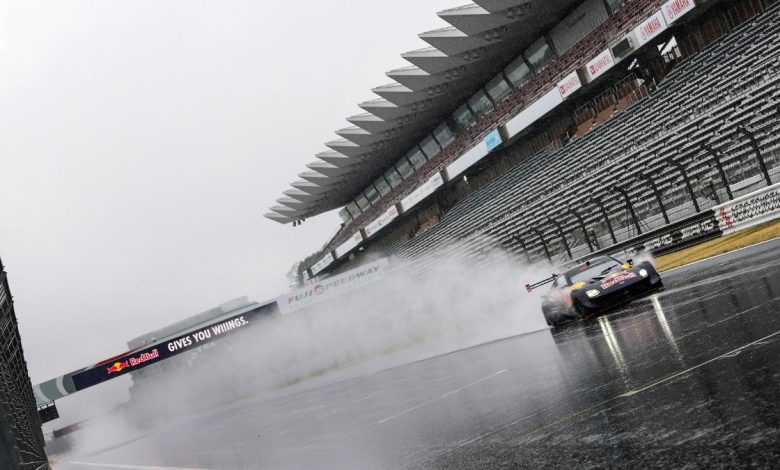 Max Verstappen al Fuji Speedway su Nissan Z Nismo del Super GT