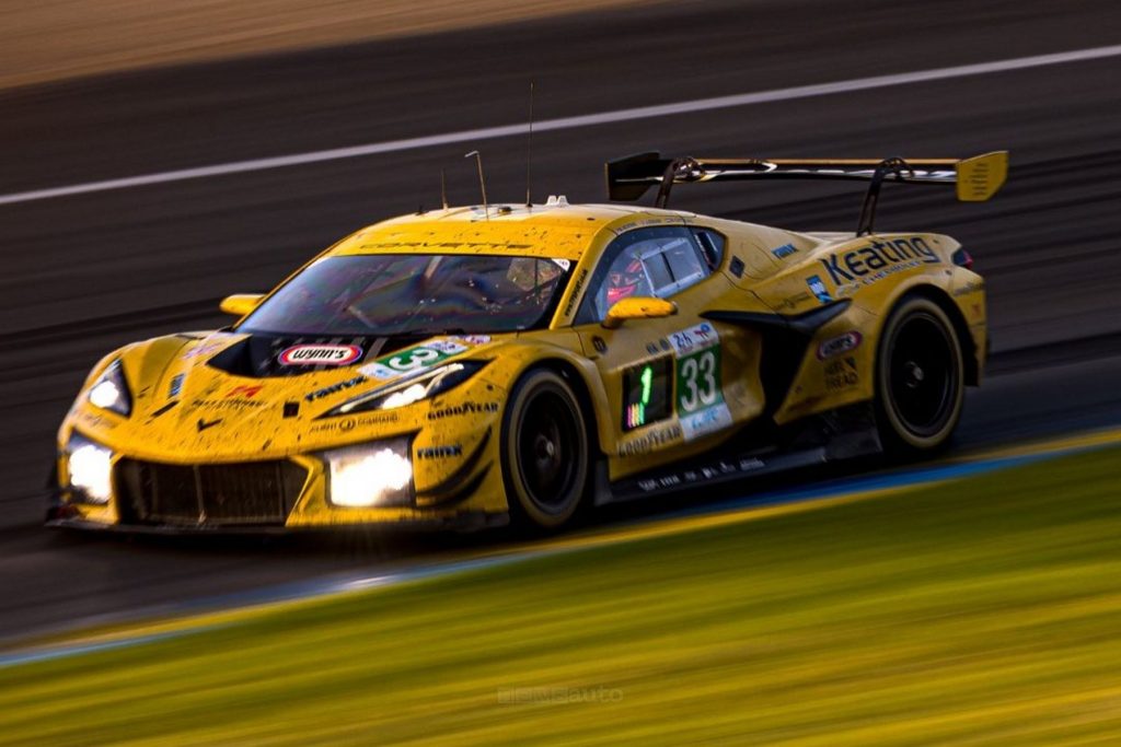 La Corvette del team TF Sport n. 33 vince la 24 Ore di Le Mans 2026 nella categoria LMP3