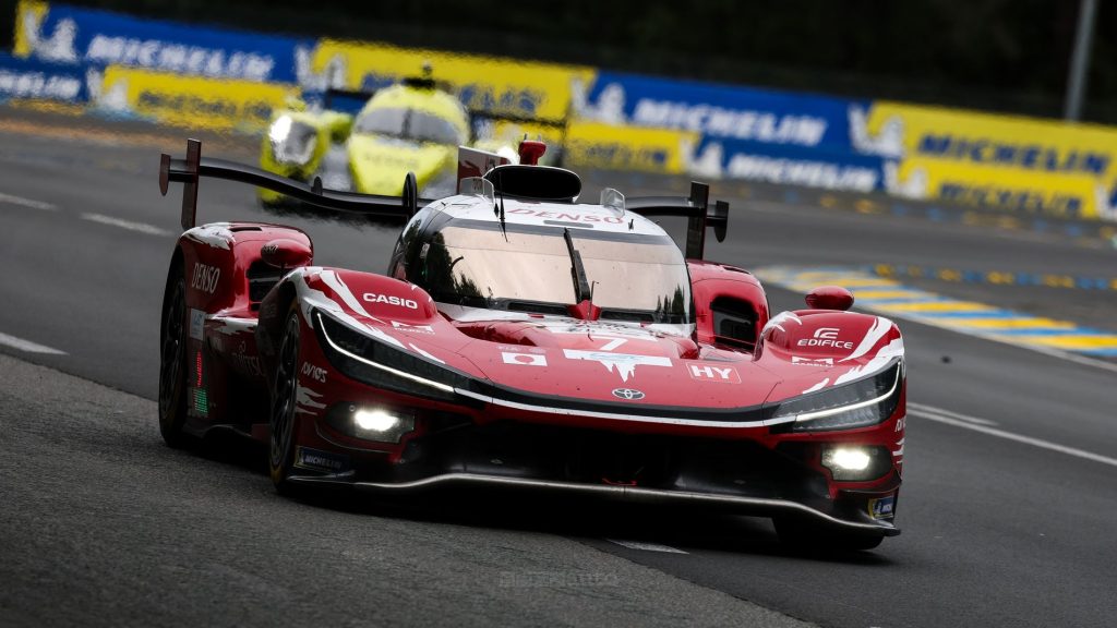 La Toyota GR010 #7 vince la 24 Ore di Le Mans 2026