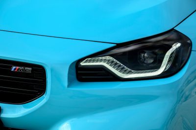 BMW M2 M xDrive faro anteriore