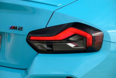 BMW M2 M xDrive faro posteriore