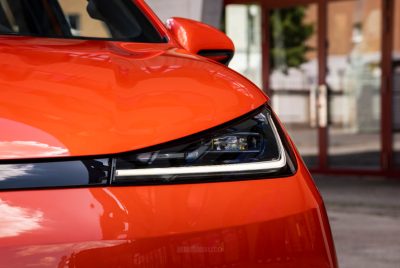 BYD Dolphin G DM-i faro anteriore