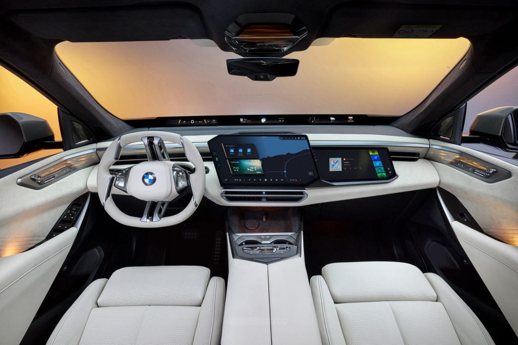 BMW iX5 60 xDrive plancia abitacolo