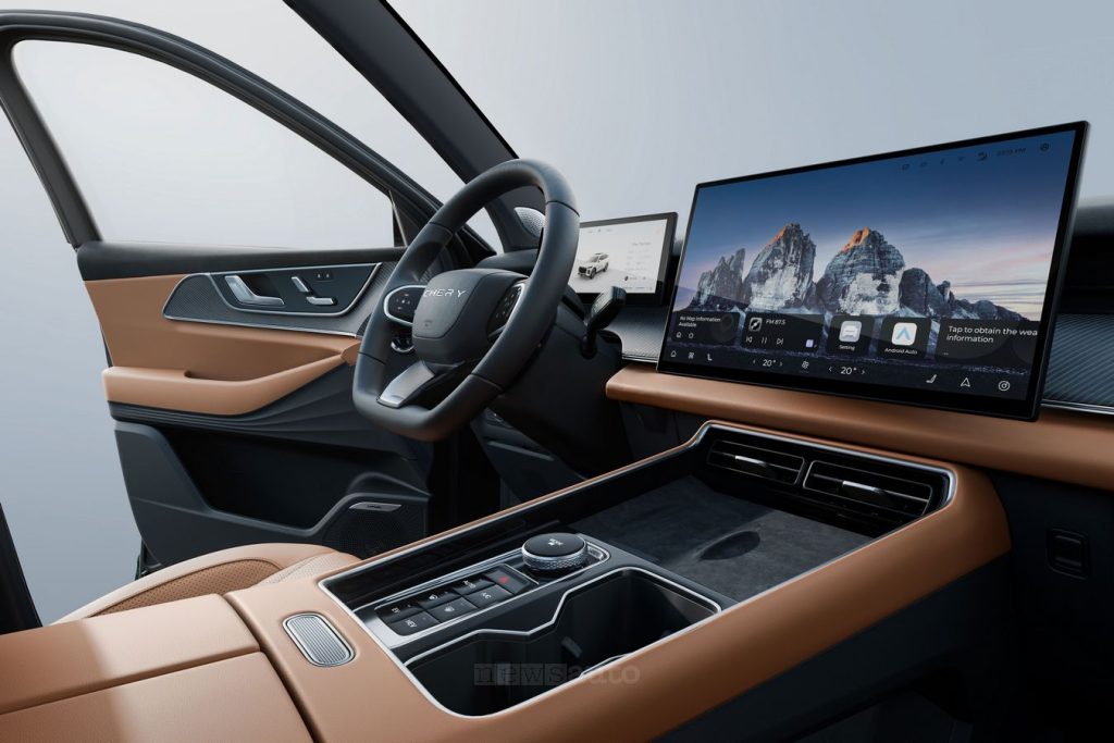 Chery Tiggo 9 display plancia