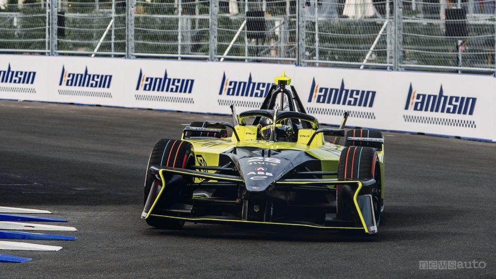Dennis-pole-man-dell-ePrix-Formula-E-Sanya-2026